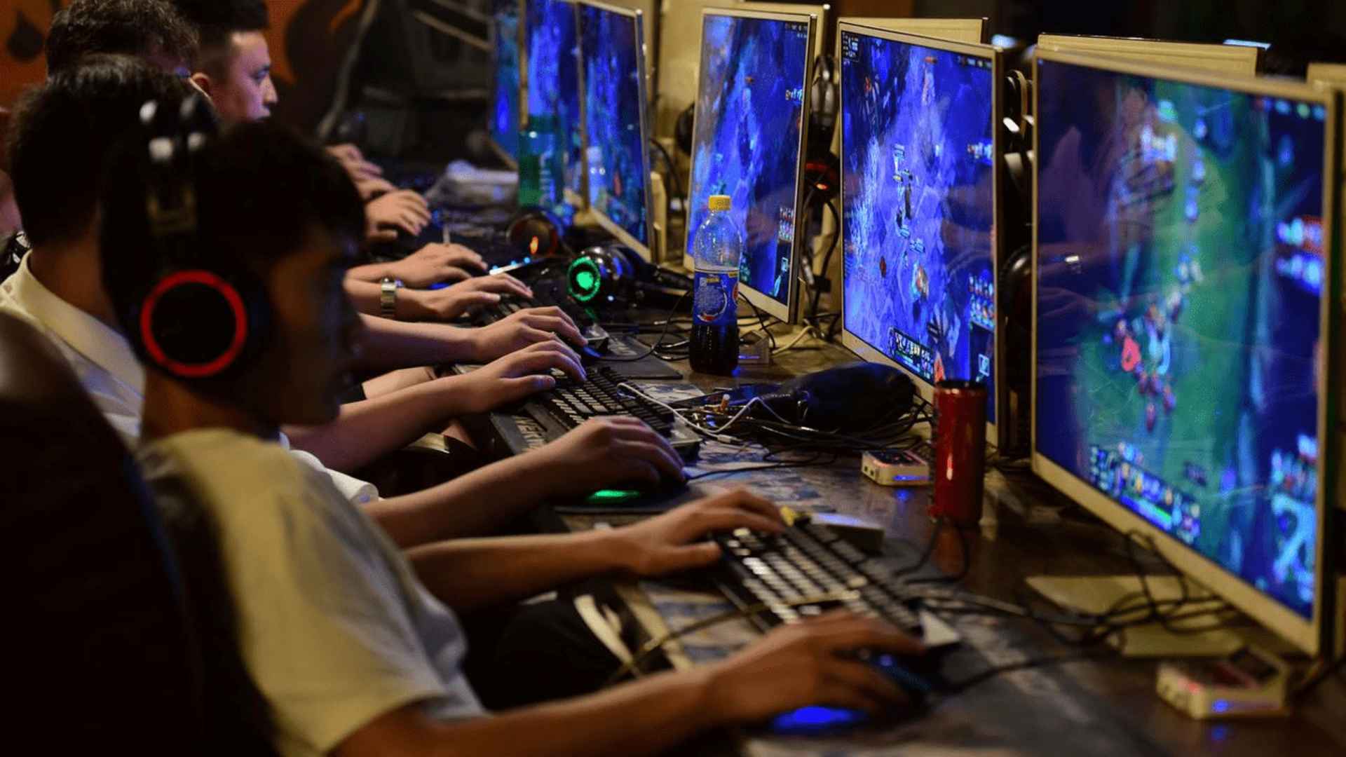 Explore the Future of Mobile Online Gaming